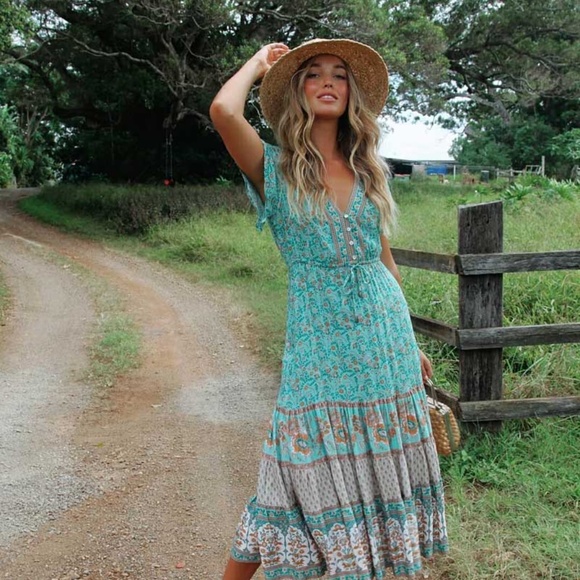 Boho Mint green floral print v neck button ruffle midi dress - Picture 3 of 6